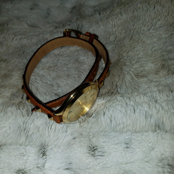 Michael Kors slim Runway watch w/wraparound band - Picture 2 of 5